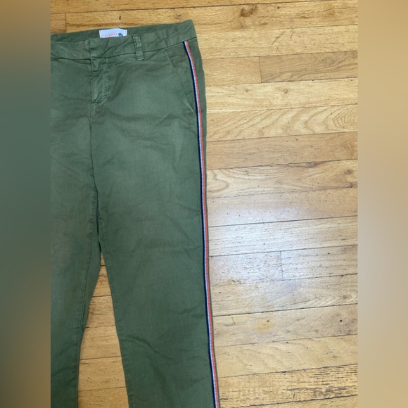Sundry green pants with stripes on the side. Size 26. - Picture 2 of 4